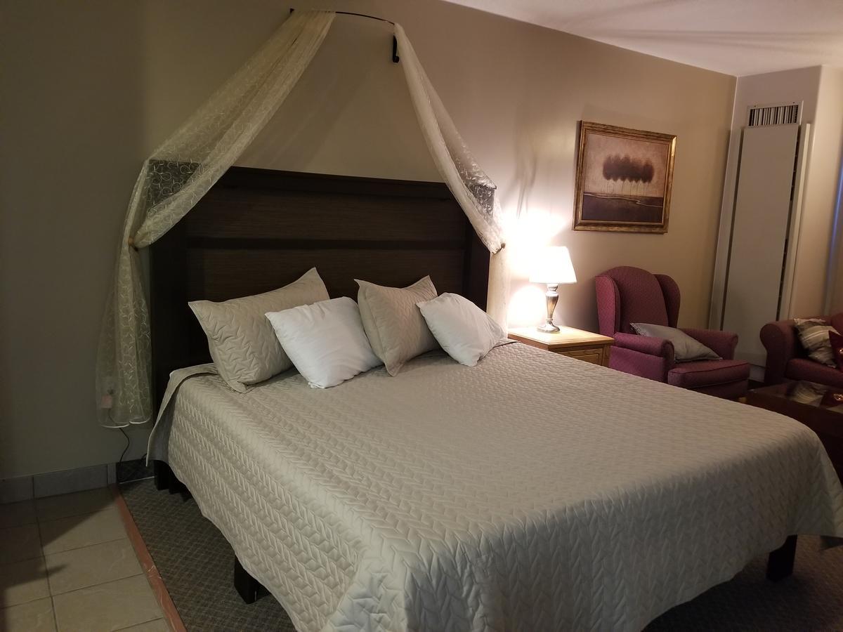 Knights Inn Вудсток Екстер'єр фото