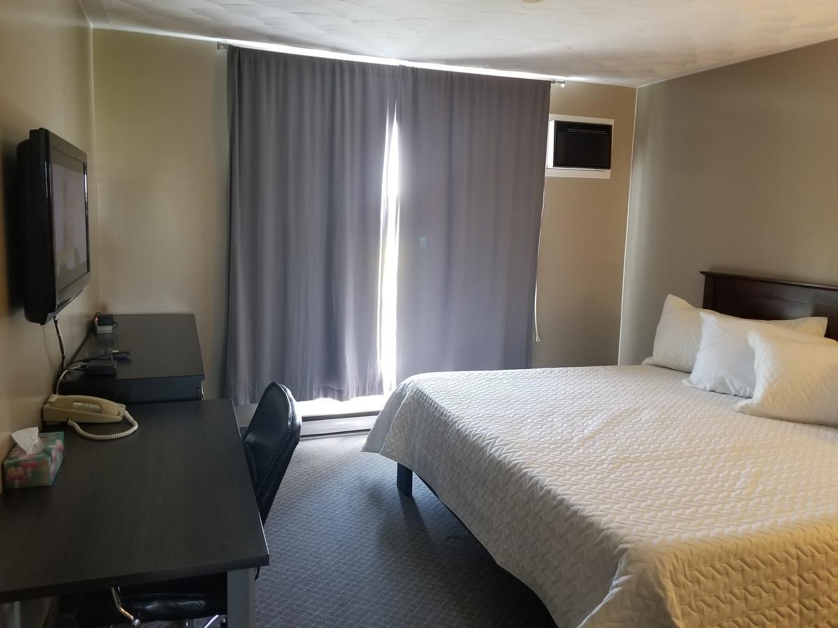 Knights Inn Вудсток Екстер'єр фото