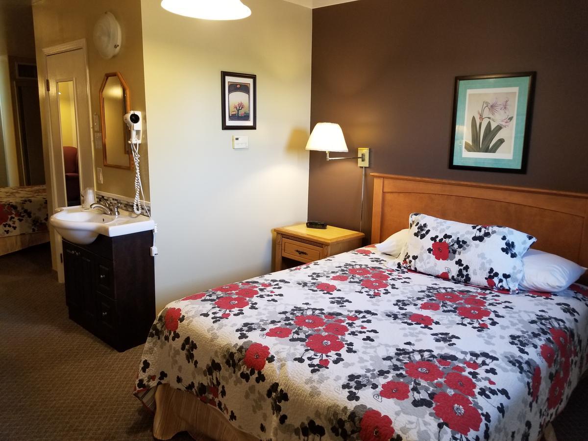 Knights Inn Вудсток Екстер'єр фото