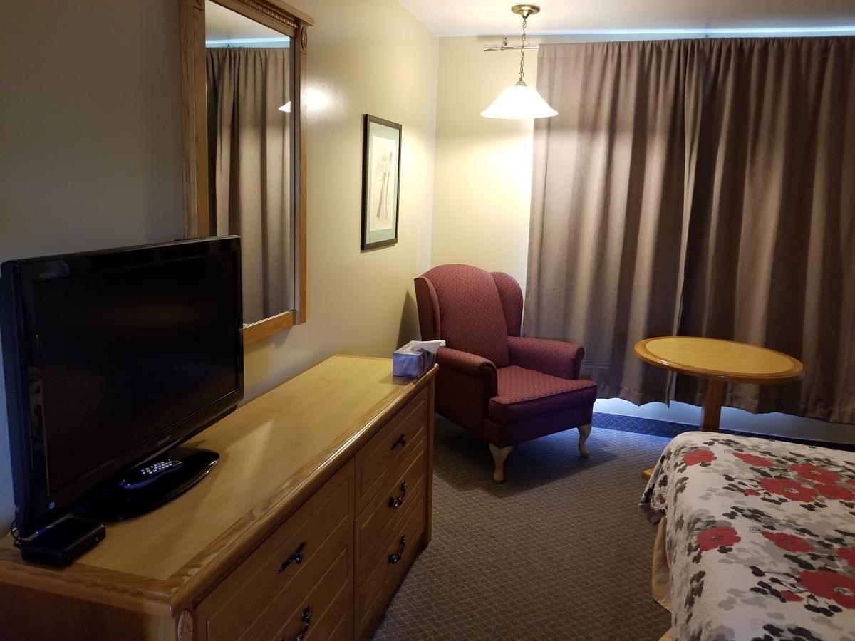 Knights Inn Вудсток Екстер'єр фото