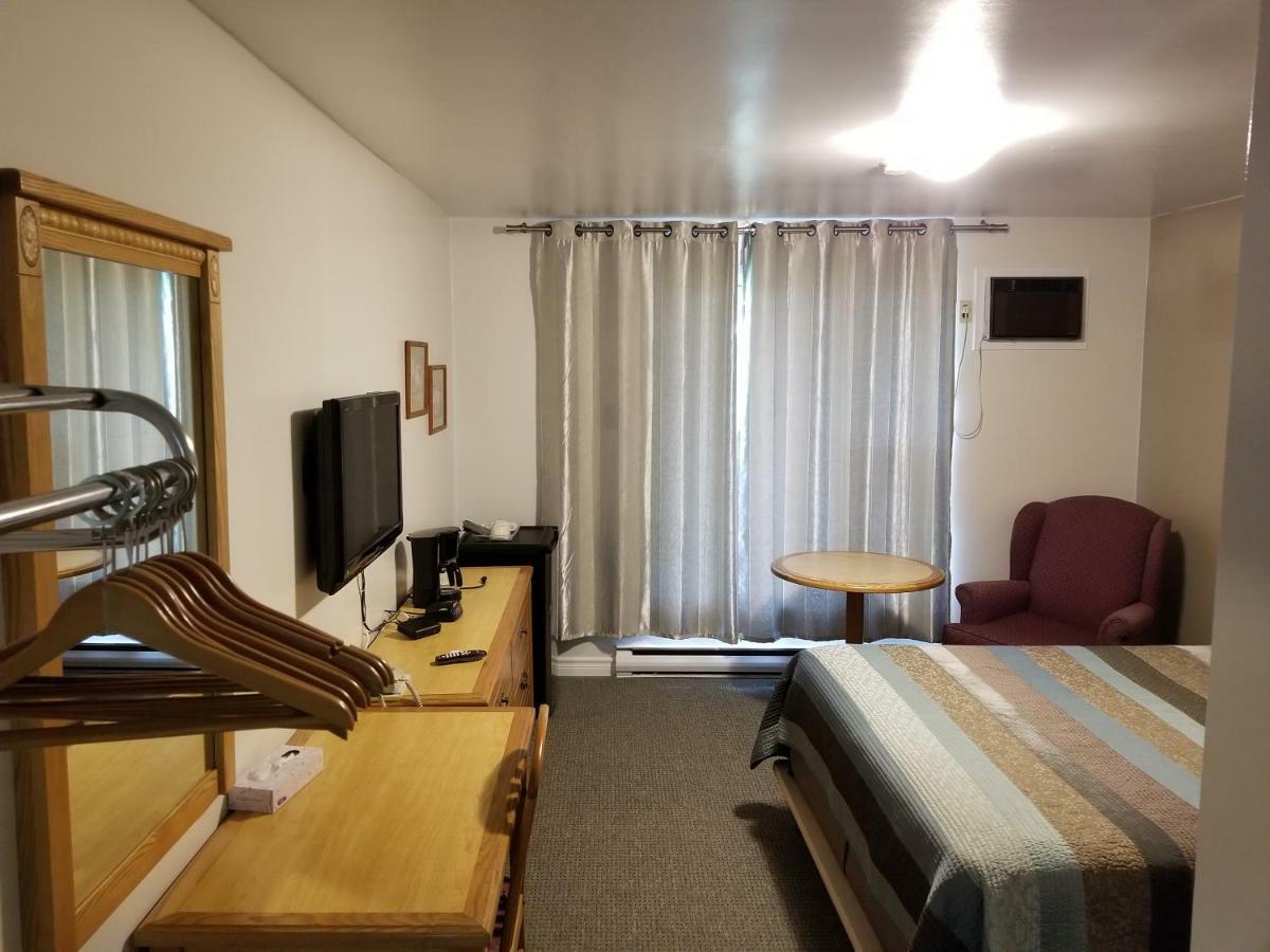 Knights Inn Вудсток Екстер'єр фото